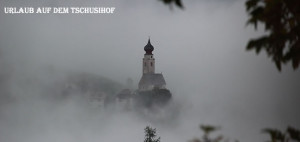 Nikolauskirche im Nebel