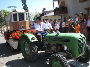 contadino Siegfried sulla festa campestre a Soprabolzano 15.agosto