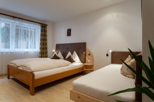 Camera da letto luminosa e spaziosa