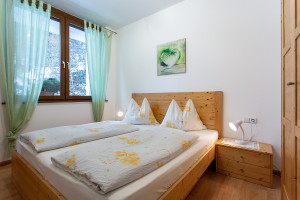 Camera da letto luminosa e spaziosa